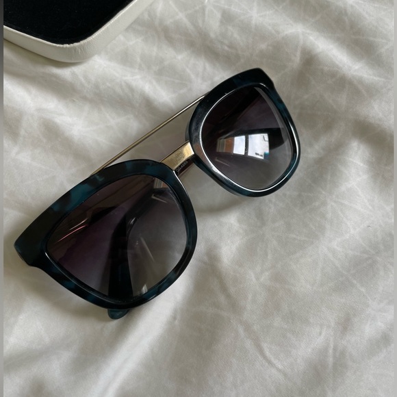 Dolce & Gabbana sunglasses blue leopard print - Picture 1 of 4